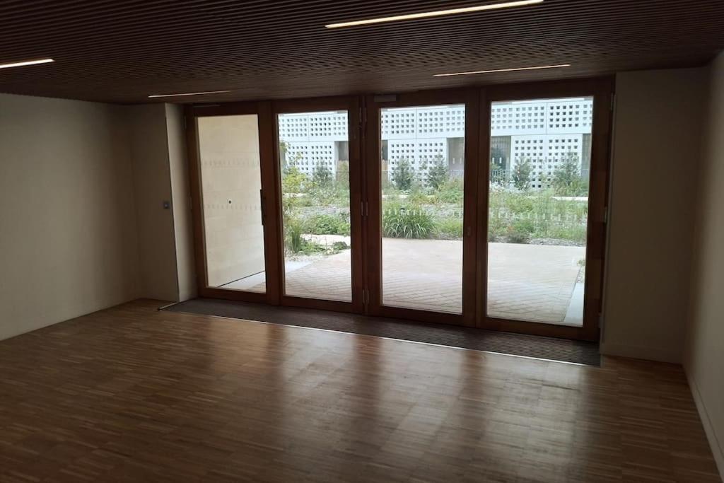 Harmonia, Studio Bordeaux Luaran gambar